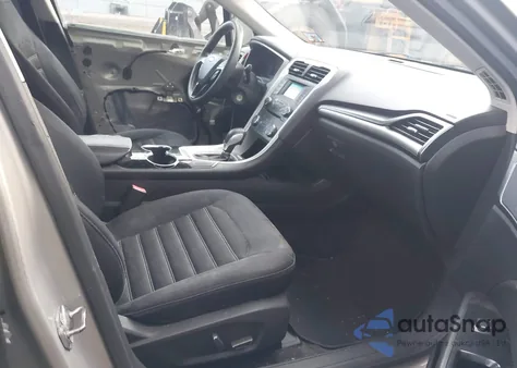 2015 Ford Fusion Se z USA, uszkodzony, nr VIN 3FA6P0H7XFR228738